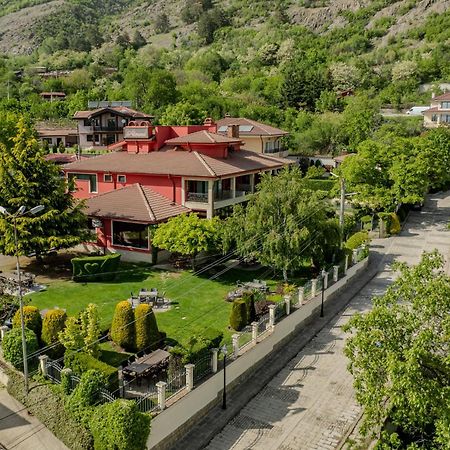Hotel-Restaurant Almond Karlovo Ngoại thất bức ảnh