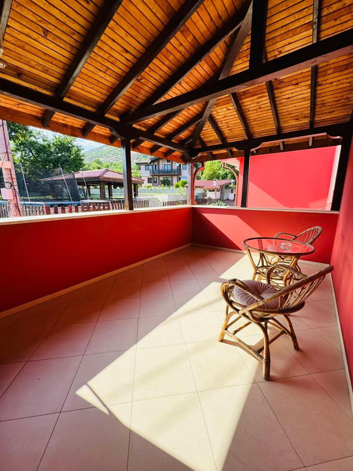 Hotel-Restaurant Almond Karlovo Ngoại thất bức ảnh
