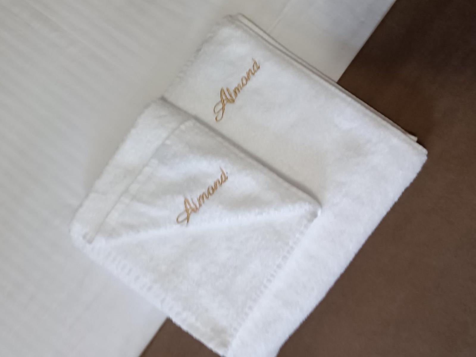 Hotel-Restaurant Almond Karlovo Ngoại thất bức ảnh